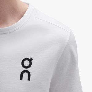 ON Running Graphic T-Shirt Tee Graphic-T NWOT White XL